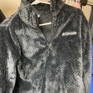 Dark gray Columbia half zip jacket.